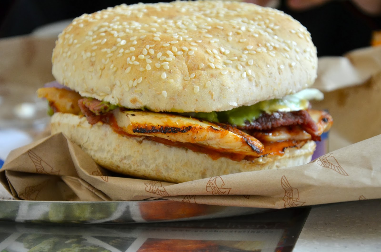 Living to EAT: Burnout Gourmet Chicken Burger - Dhs 32, Burger Fuel ...