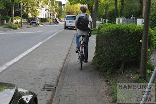 "Radweg" Hummelsbütteler Hauptstraße