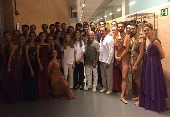 Queen Letizia, Crown Princess Leonor and Infanta Sofia attended the ballet performance Antígona
