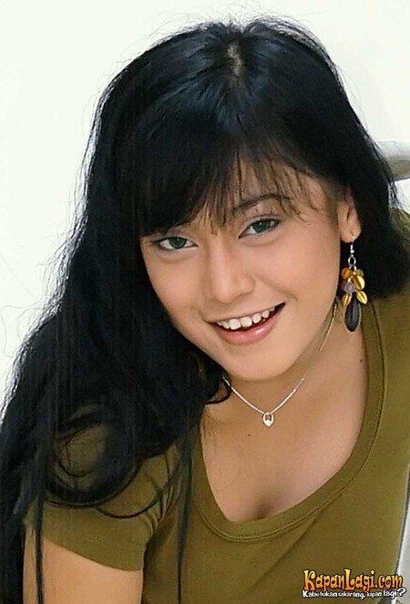 Ayu Anjani - Artis Hot Seksy ~ toket artis indonesia
