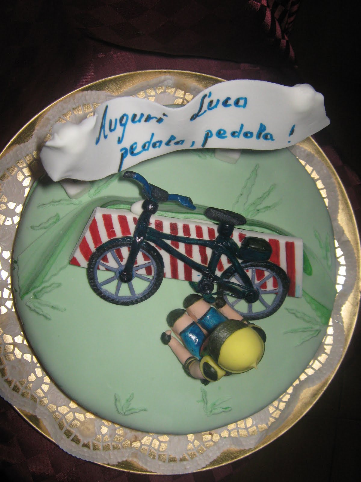 il paradiso delle torte torta con bicicletta e ciclista in pasta di