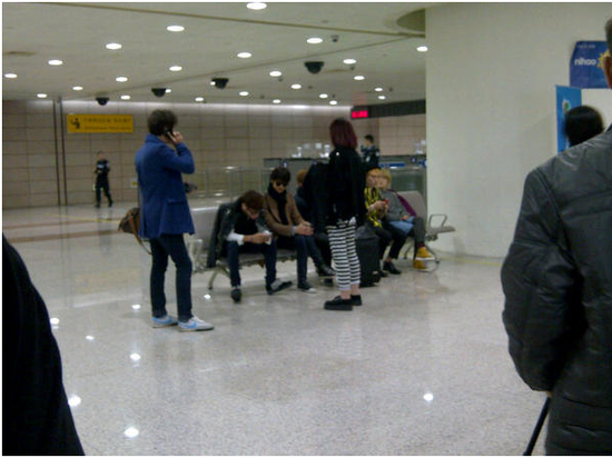 마이너스 손으로 유명한 남녀아이돌들.gif | 인스티즈