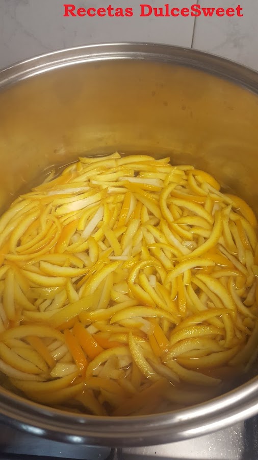 Piel naranja y limon a juliana