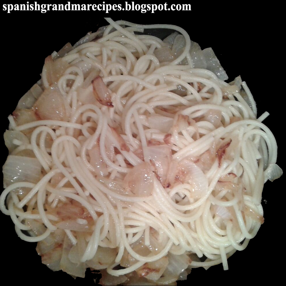 Spanish Grandma Recipes Sauteed onion pasta