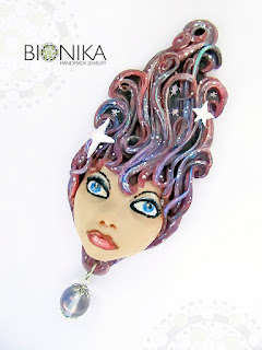 BIONIKA - авторские украшения, кулон из полимерной глины "Девушка Космос"
