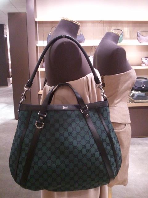 Goodbargains (Singapore): Gucci Detachable Abbey Hobo, S$1099, READY STOCK IN SINGAPORE