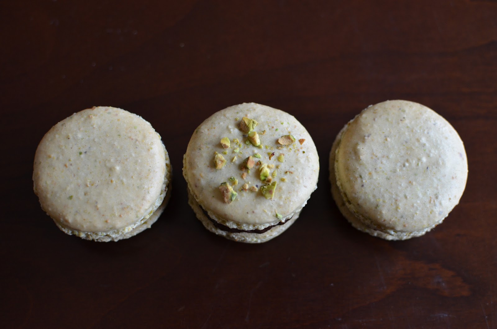 KEY WEST TOP, PISTACHIO MACARON ALINA