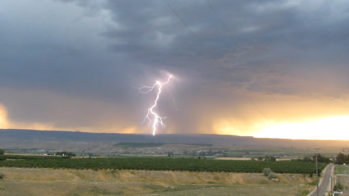 Idaho Storm Troopers beautiful electric lightning storm in marsing idaho