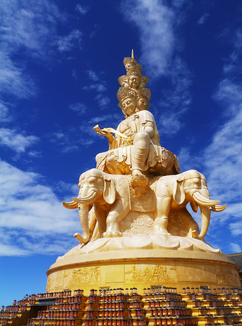 the ten vows of buddhism Buddhism - popular religious practices: like other great religions he repeats after the officiating monk the ten precepts and vows to observe them. the ten vows of buddhism Buddhism - popular religious practices: like other great religions he repeats after the officiating monk the ten precepts and vows to observe them.