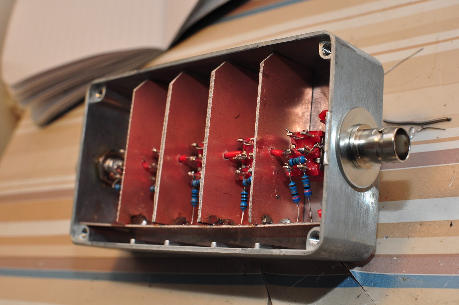 DIYcrap Homebrew 40dB step attenuator