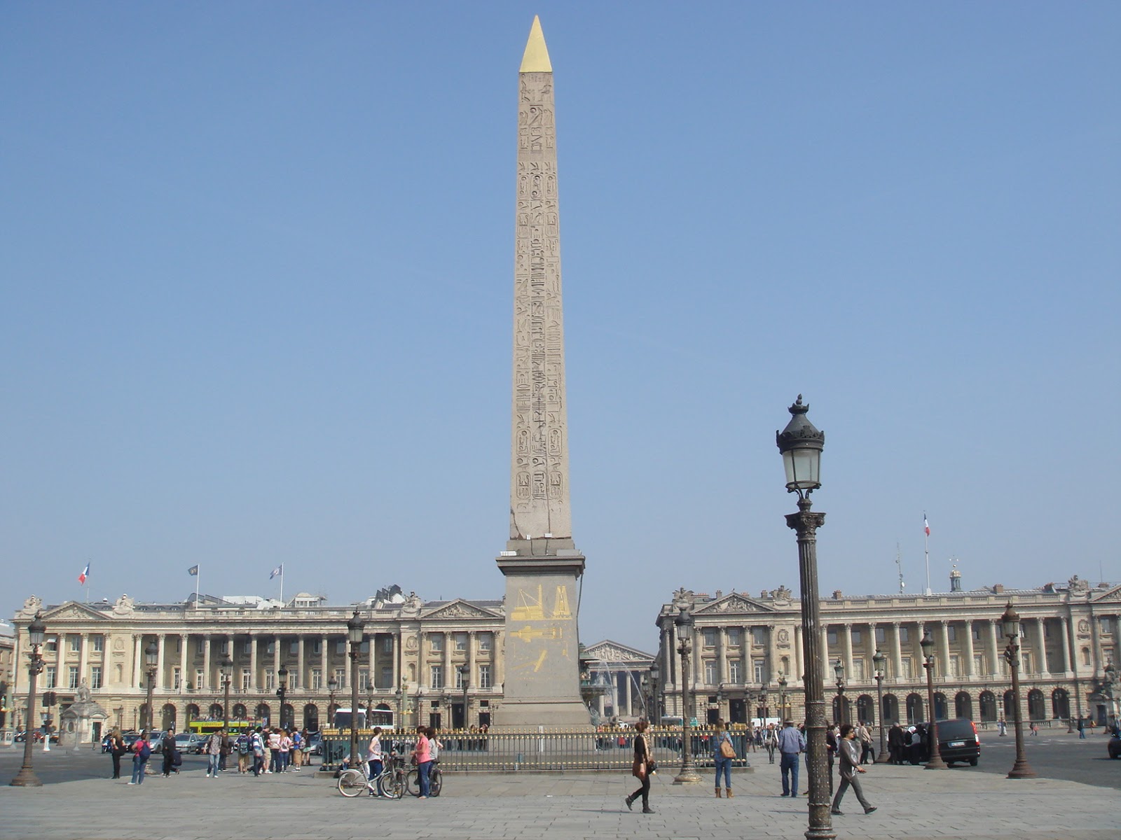 главная площадь парижа