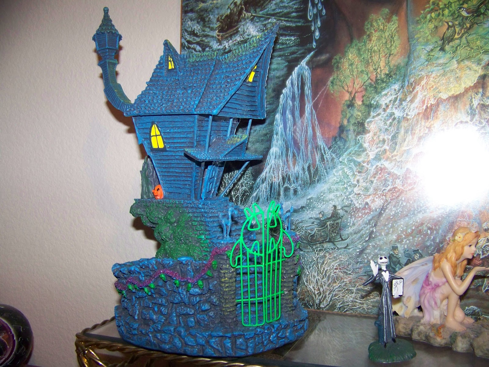 Under the Crooked Hat Nightmare Before Christmas Village, Jack