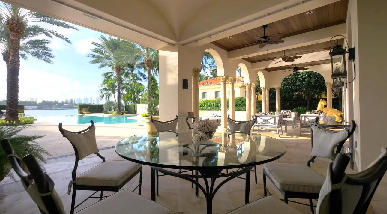 37 Photos vs. $40 Million Star Island Estate, Miami Beach, Florida | LUXURY LISTING - High-End Home & Interior Design Tour 37 Photos vs. $40 Million Star Island Estate, Miami Beach, Florida | LUXURY LISTING - High-End Home & Interior Design Tour