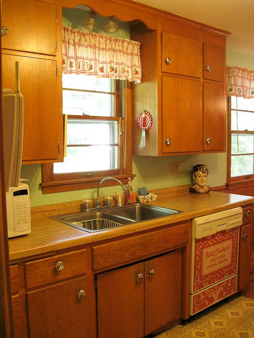 Finding Betty Crocker: Betty Crocker in the Kitchen