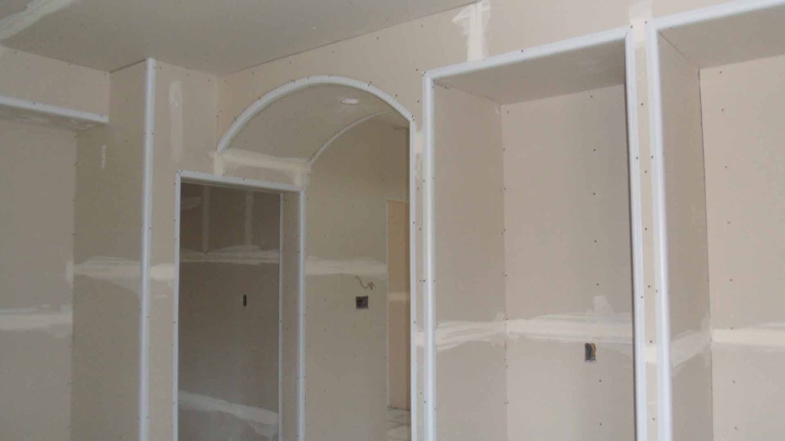 Rocky Hollow Home Tape and Float