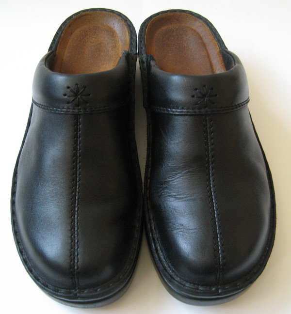 NAOT FOOTWEAR CLOG SHOES BLACK LEATHER NAOT SHOES SIZE 39