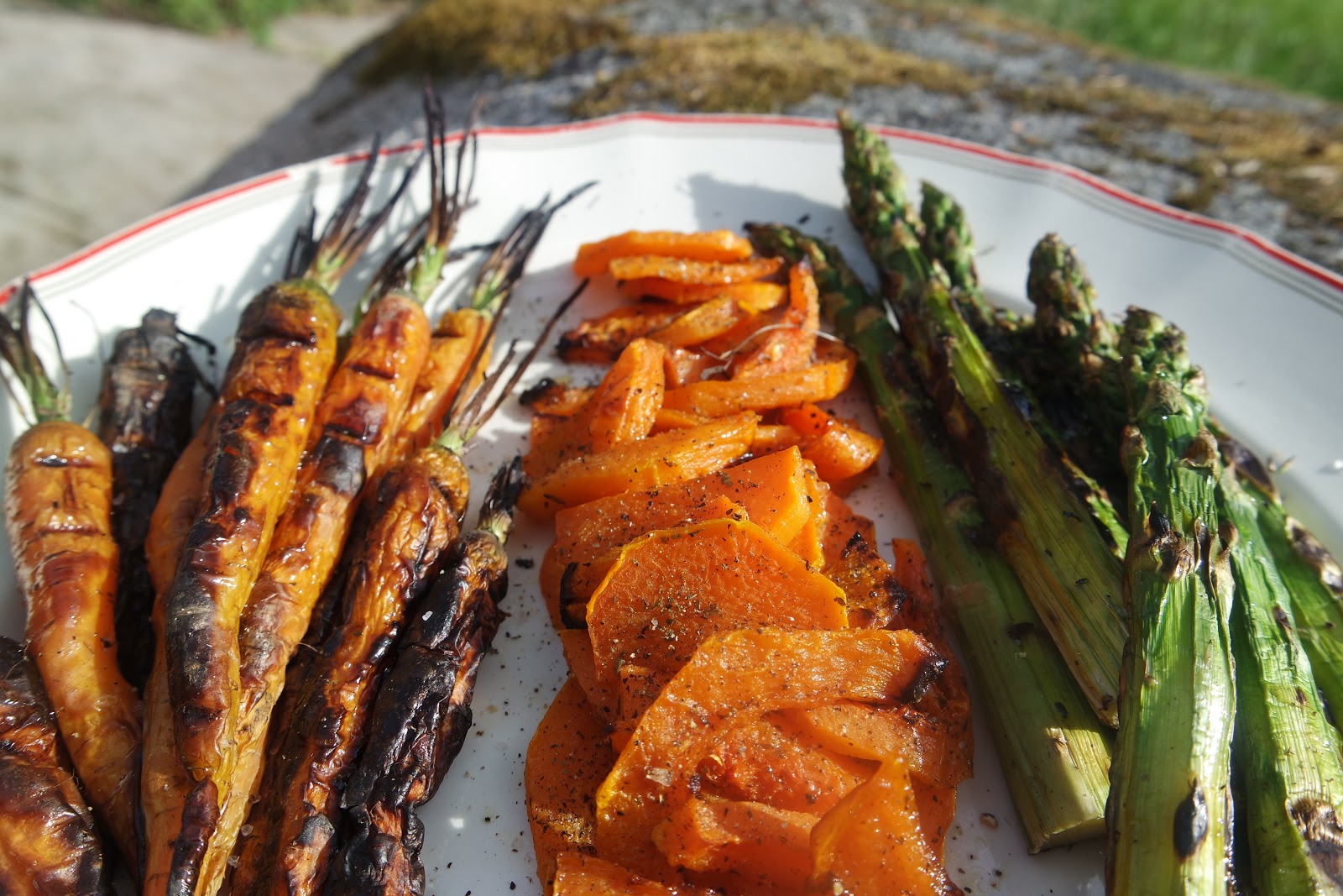 Landebistro Pesto på morotsblast & grillade morötter