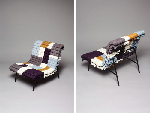 Diseño de sillón hecho con pedazos de tela