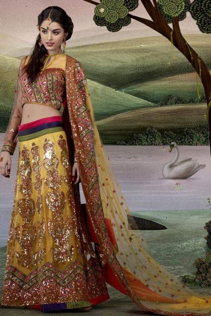 Giselli Monteiro Latest Photoshoot In Indian Wedding Clothes