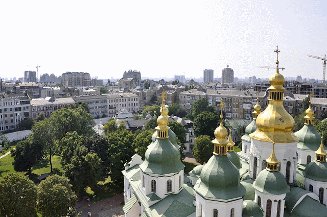 купола,панорама,дома,архитектура,деревья,небо,кресты,краны,крыши, Панорама Киева