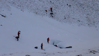 Scottish winter mountaineering course rope-work