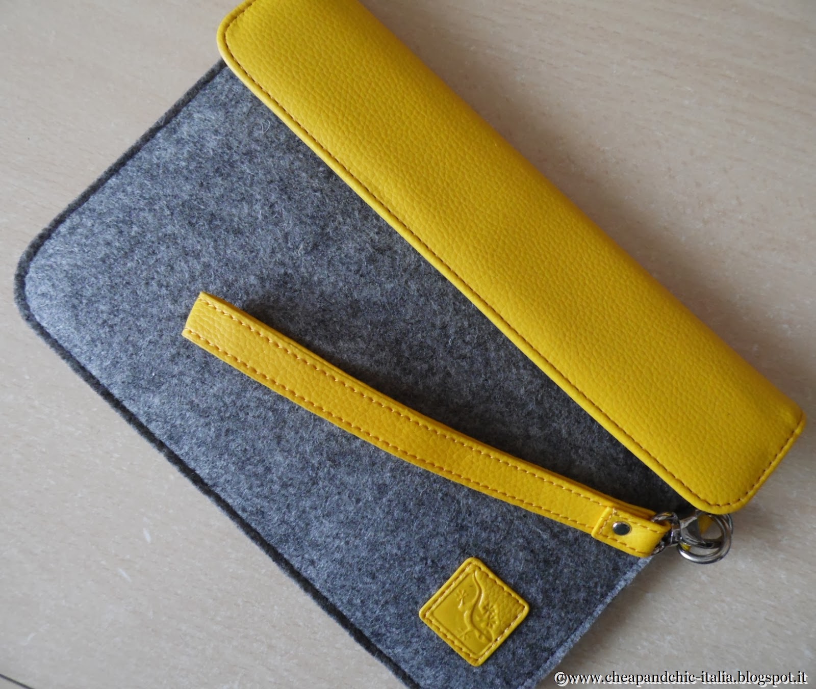 Cheap & Chic Idea Regalo GECKO COVERS Sleeve Astuccio in feltro per