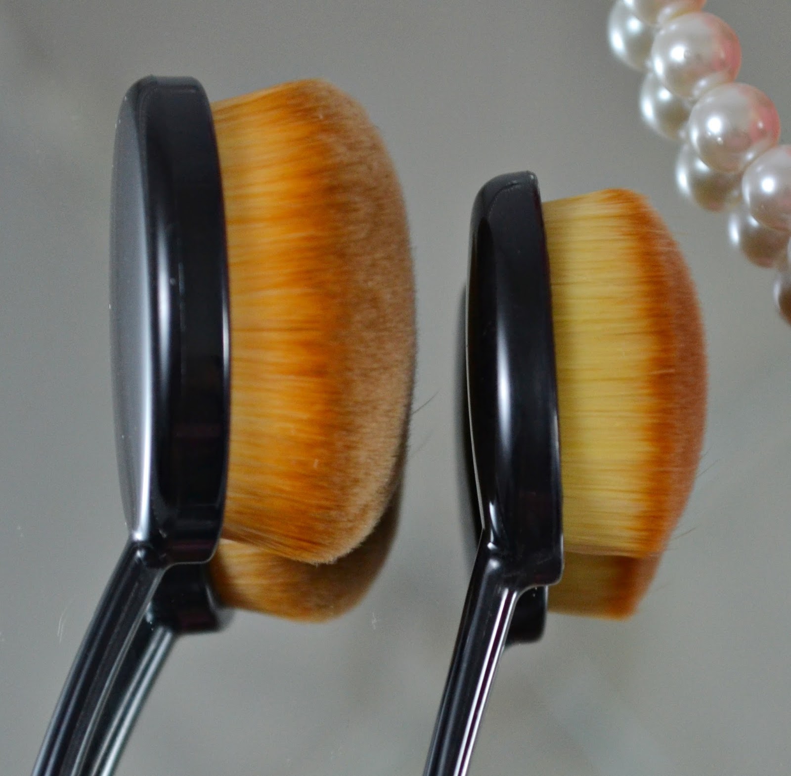 Paddle Brush (No Brand) All About Beauty 101