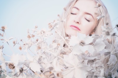 Flowers and beauty all lies together