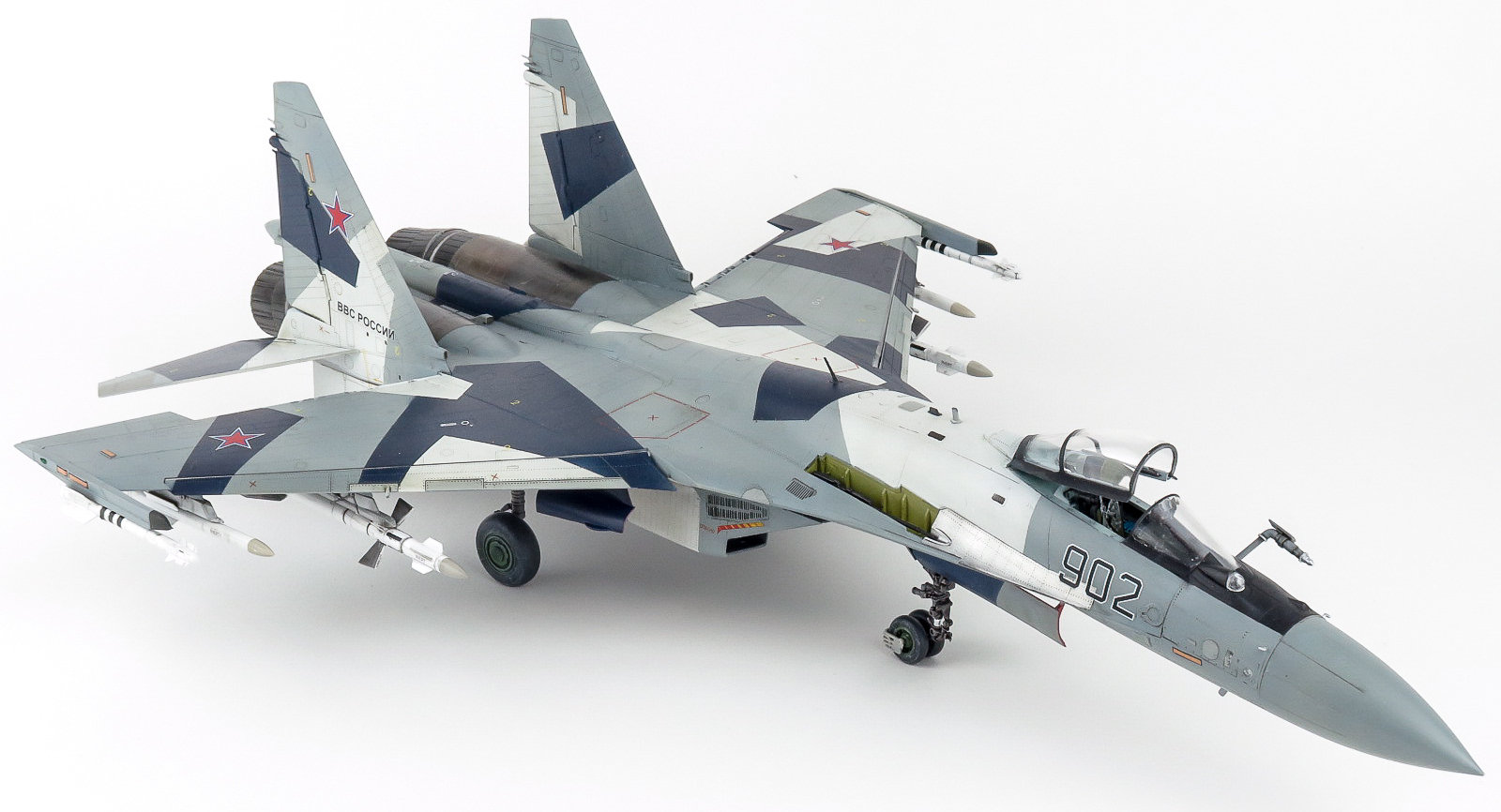 Kitty Hawk 80142 1/48 Su-35 Flanker E New