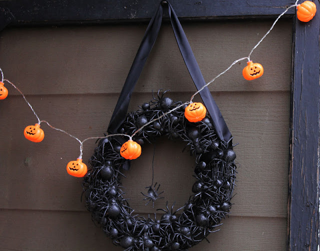 Fall and Halloween Front Porch Decorating- Itsy Bits And Pieces- Oriental Trading #sponsored
