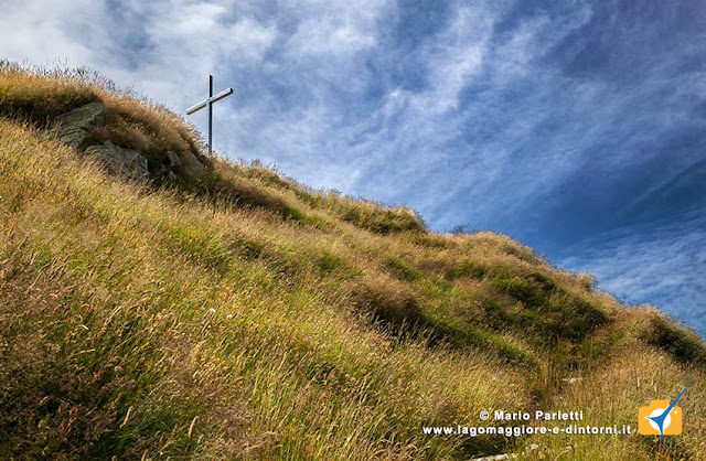 Croce di vetta del Monte Tamaro Croce di vetta del Monte Tamaro