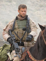 Chris Hemsworth on the set of 12 Strong (11)