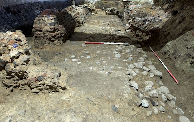 Monumental Roman arcade found in Britain Monumental Roman arcade found in Britain
