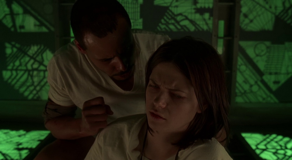 Сериал галяк с озвучкой кубик в кубе. Кубик в кубе 2011. Brassic джим. Уэйн сериал 2019 банда. Сериал brassic кубик в кубе.