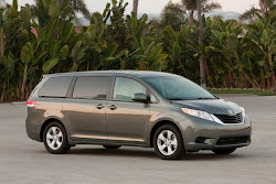 sienna toyota van minivan