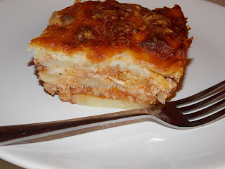 Musaca de cartofi cu vin rosu