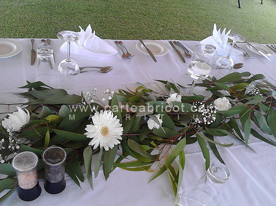 Eucalyptus Wedding Decoration 04 11 2017 Carte Abricot Wedding Planner A L Ile Maurice
