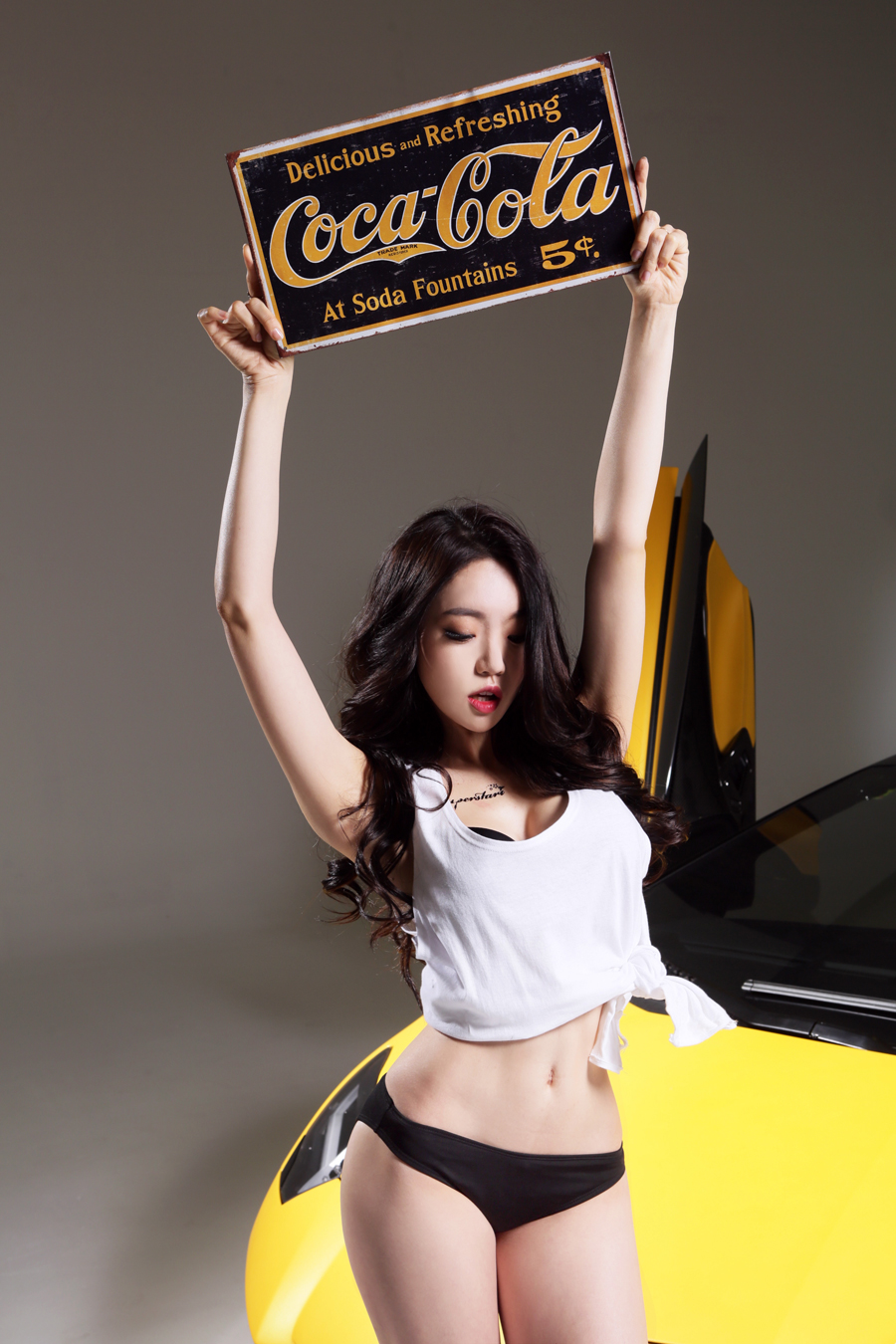 Kpop Idol Drops Jaws With Her Voluminous Figure! | Daily K 