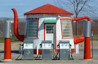 Teapot Gas Station