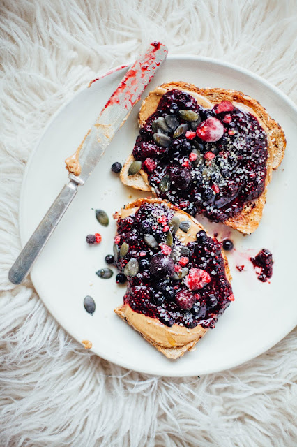 CRUNCHY TOAST with PEANUT BUTTER + QUICK BERRY JAM