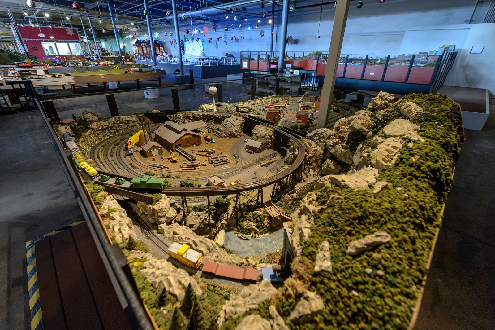 Bubba's Garage A Visit to the Model Trains Station