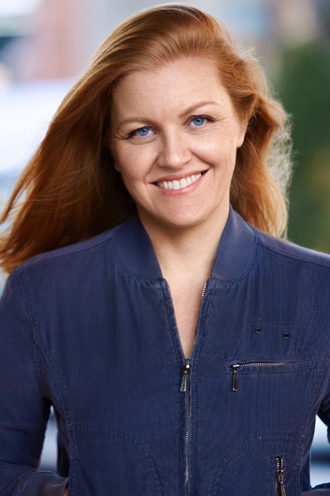 Lisa Walker movies list and roles (Master of None Season 3, Orange Is