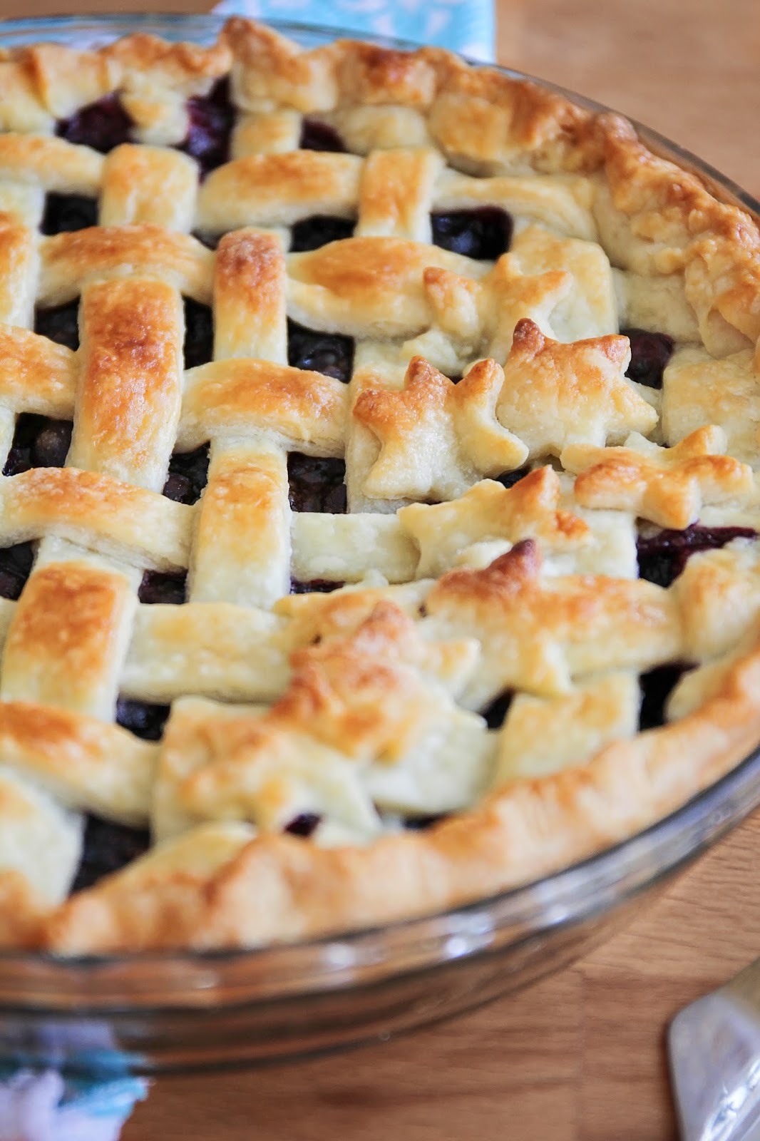 This delicious homemade blueberry pie is so simple and easy to make, you won't believe you made it at home! 