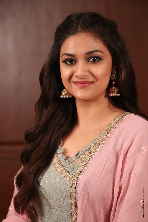 Keerthy Suresh at Sandakozhi 2 interview