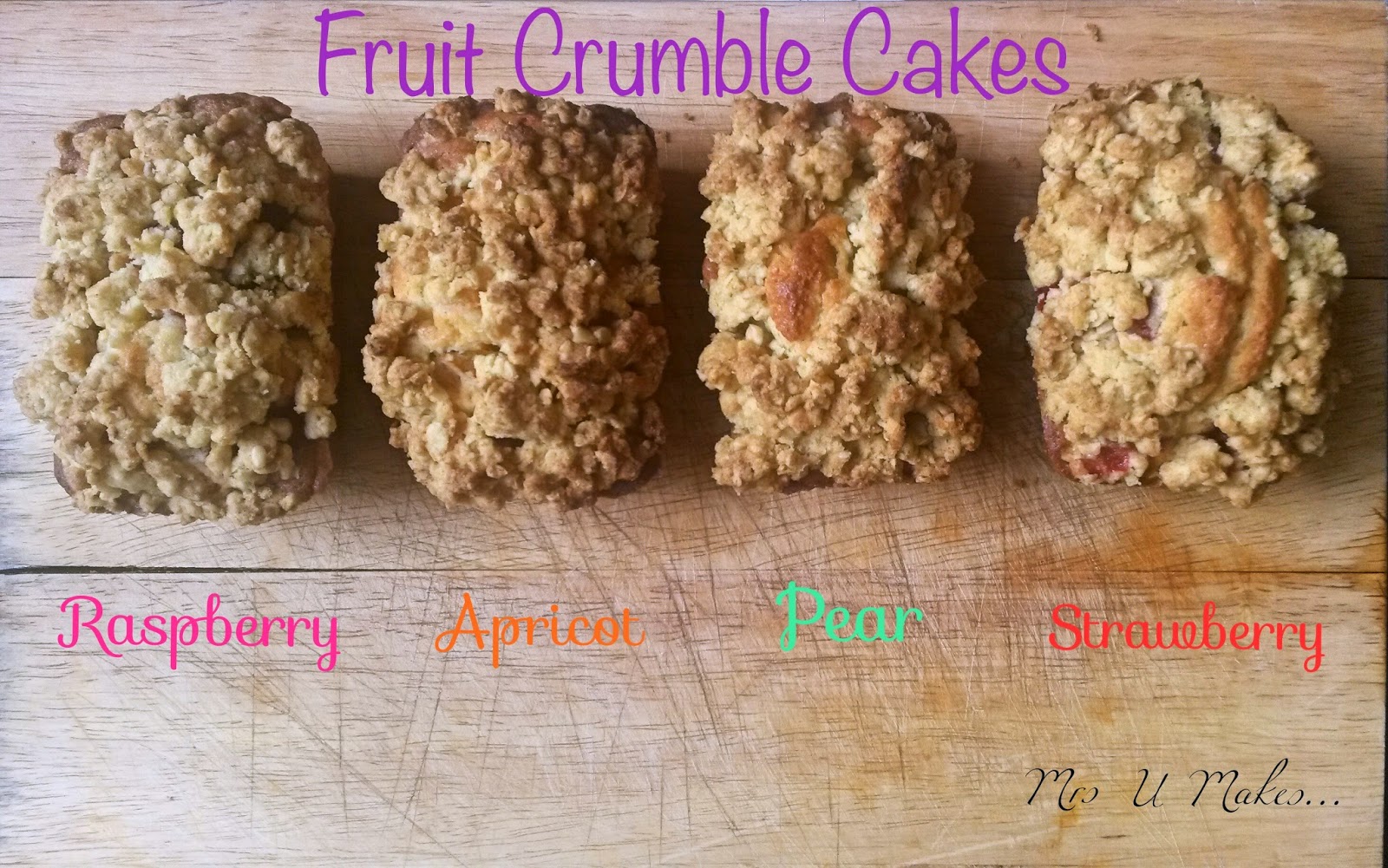 Fruit Crumble Cakes