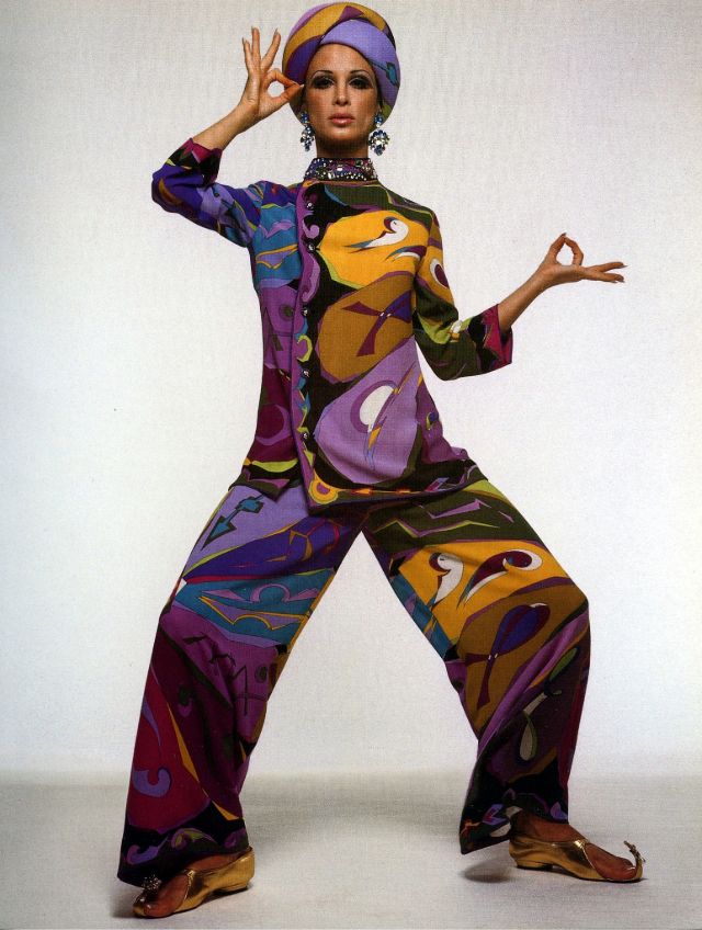 Fabulous Photos of Classic Beauties in Pucci Designs From the