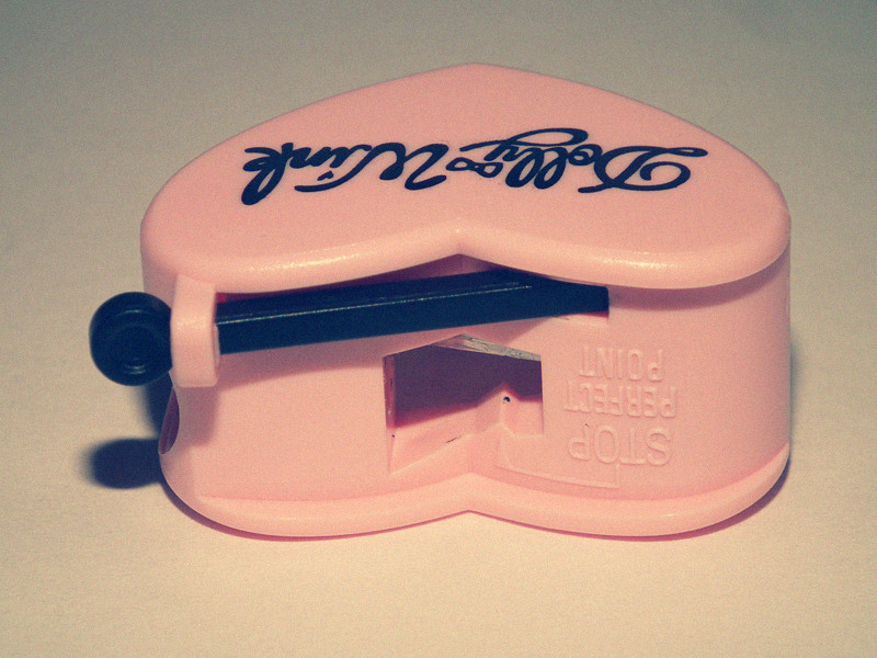 Um dia Gyaru! Review Dolly Wink pencil sharpener + meme complete a