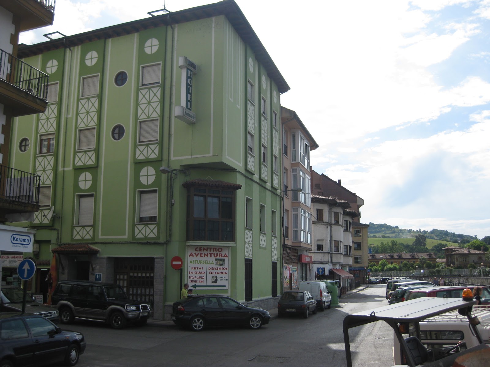 La cuchara en la maleta El mercado de quesos de Cangas de Onís