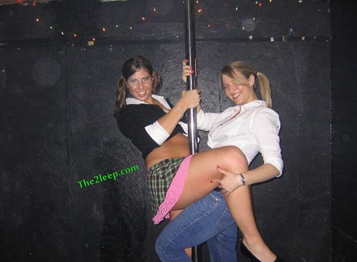 Girls Pole Dancing