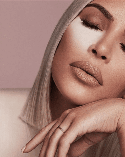 Luxury Makeup  Kim kardashian and Kris Jenner kkwbeauty concealer Makeup Look tutorial 2018